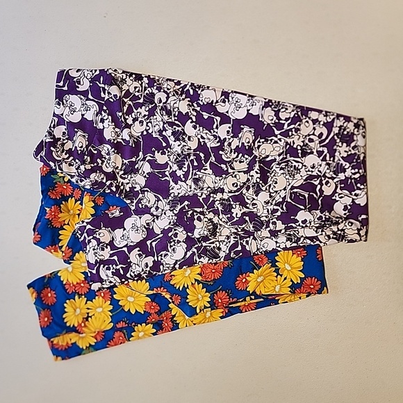 LuLaRoe Leggings Two Pair Skeletons and Flowers - Picture 1 of 6